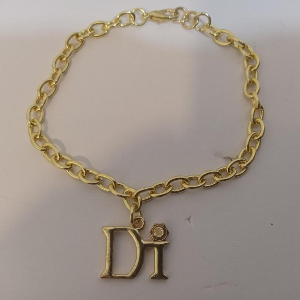 Diamond International Bracelet Gold Tone Plated Metal Chain Charm Rhinestone